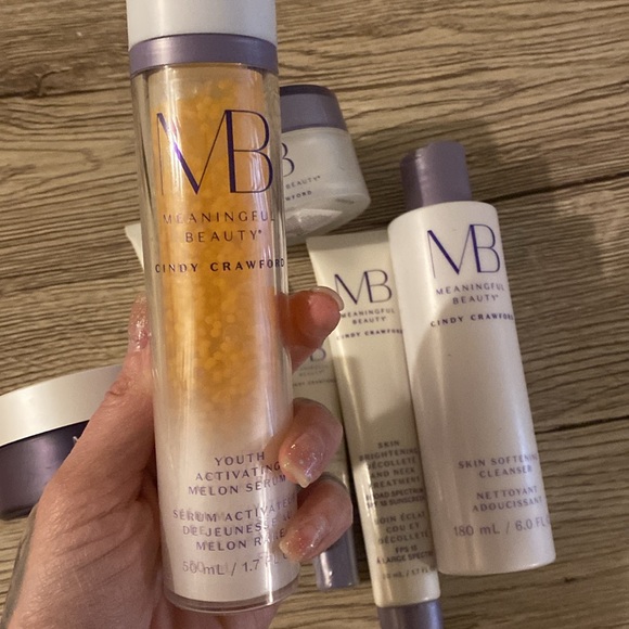 Meaningful Beauty 7 Pieces - Picture 7 of 7